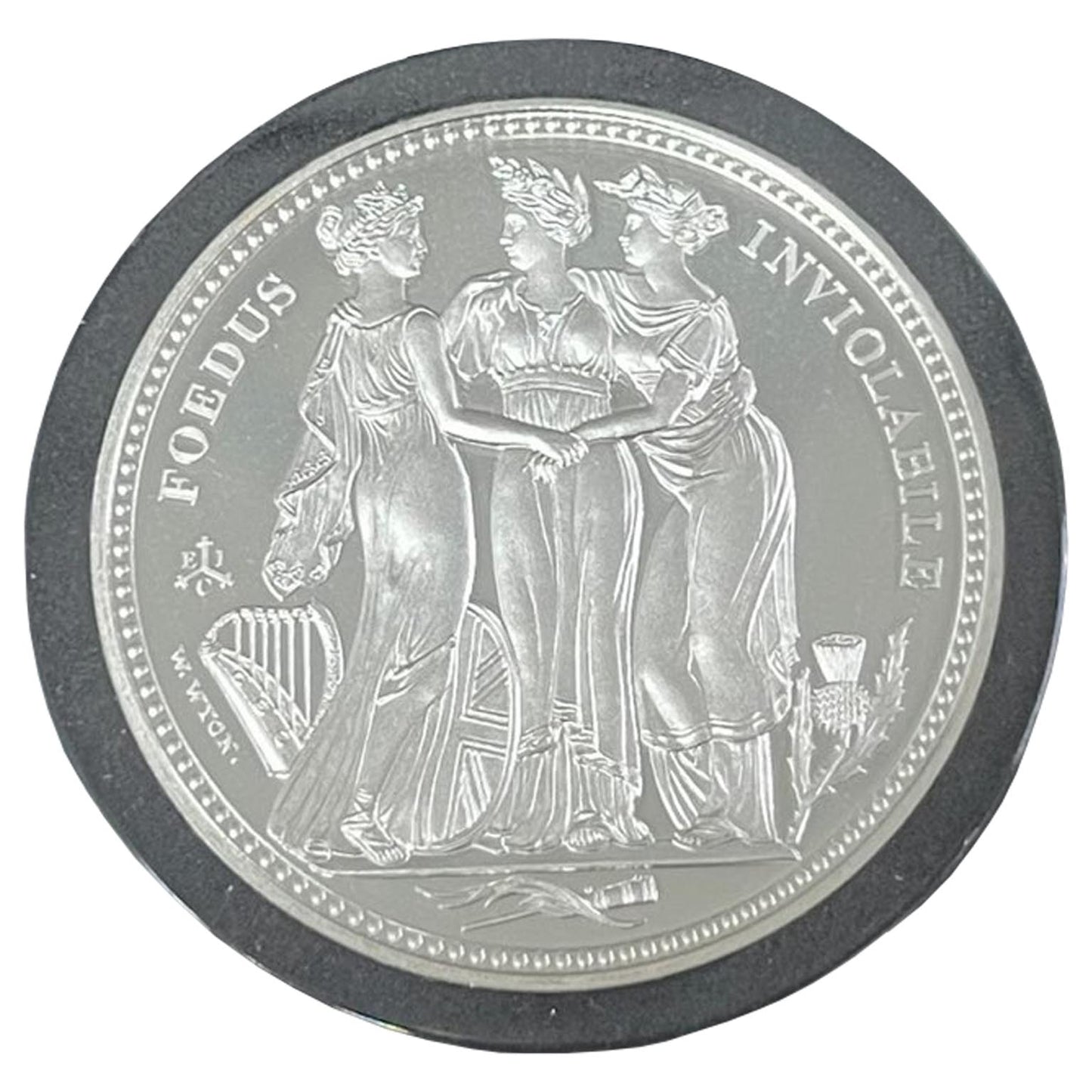 Masterpiece 2021 Three Graces Crown Pattern Silver Proof Coin